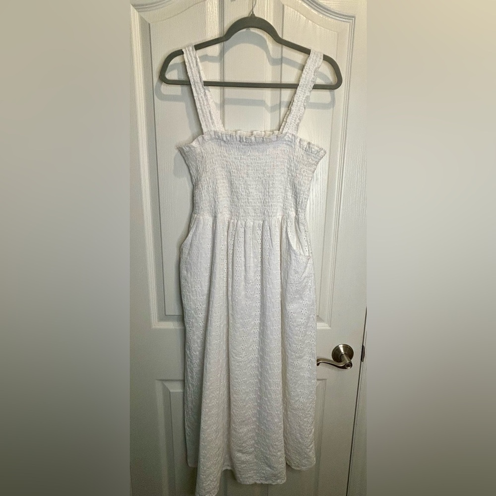 🤍”Black Tape” White Smocked Ruffled Fully Lined MIDI Sundress w/ Pockets🤍